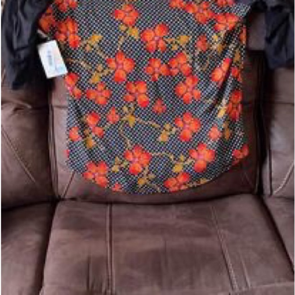 LuLaRoe Randy Baseball T Size 3XL